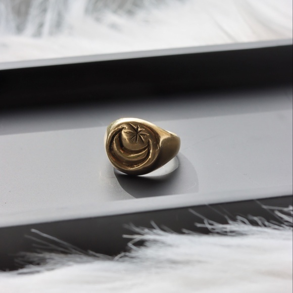 Luna Star Cast Ring - Picture 2 of 2